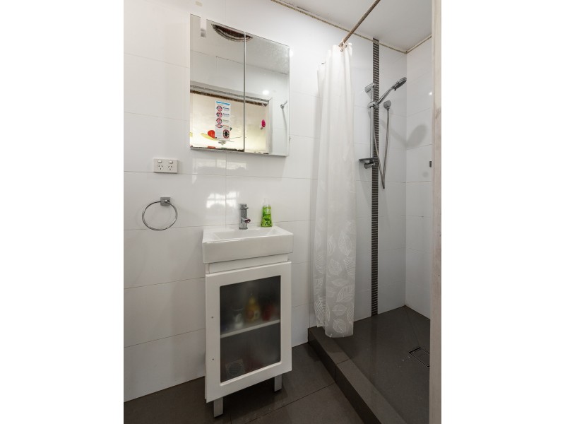 1/5 Napper Road, Arundel QLD 4214