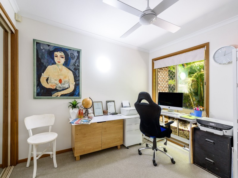 34 Sundown Drive, Paradise Point QLD 4216