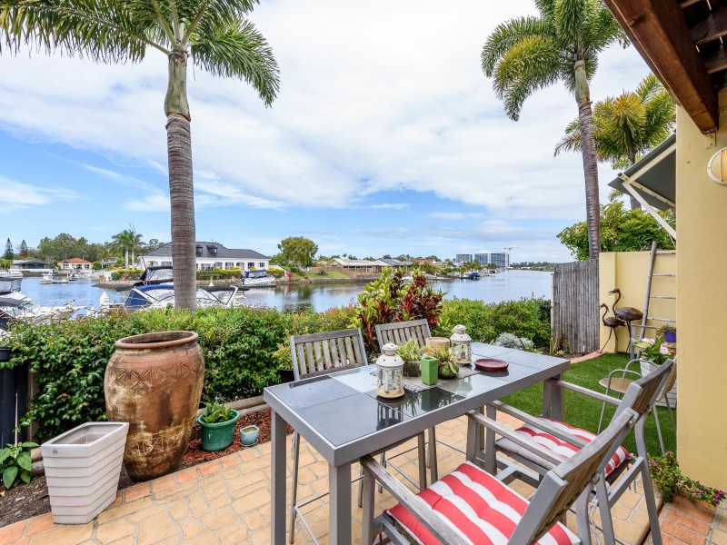 29/82 Limetree Parade, Runaway Bay QLD 4216