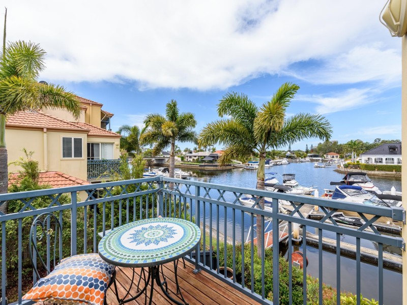 29/82 Limetree Parade, Runaway Bay QLD 4216