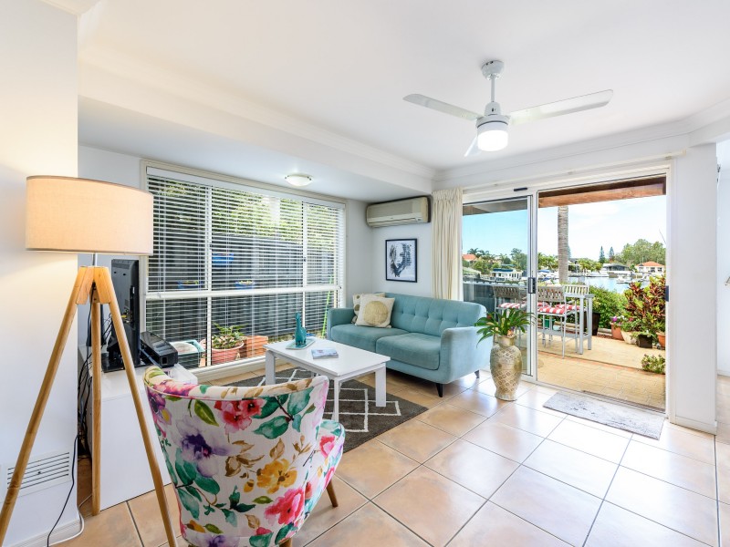 29/82 Limetree Parade, Runaway Bay QLD 4216