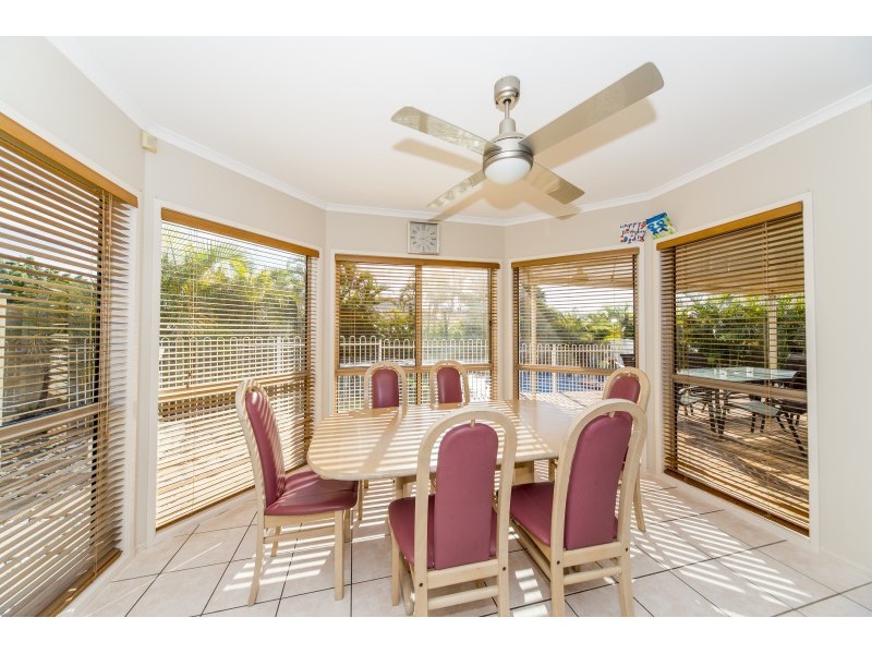 4 Bernard Court, Arundel QLD 4214