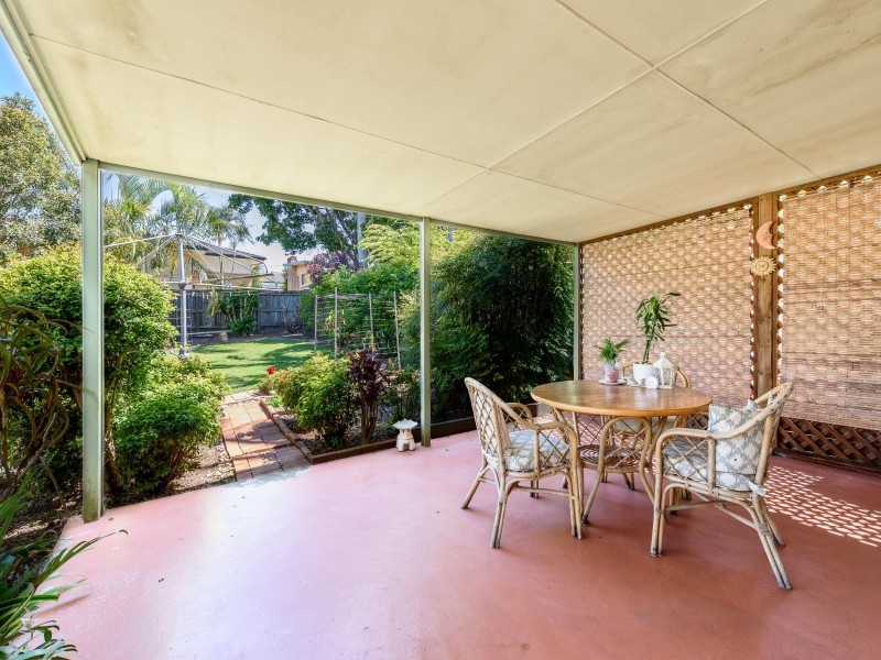 100 Robert Street, Labrador QLD 4215