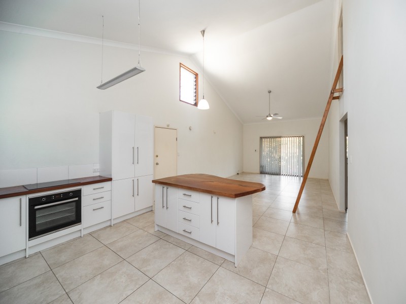 1/142 Oxley Drive, Paradise Point QLD 4216