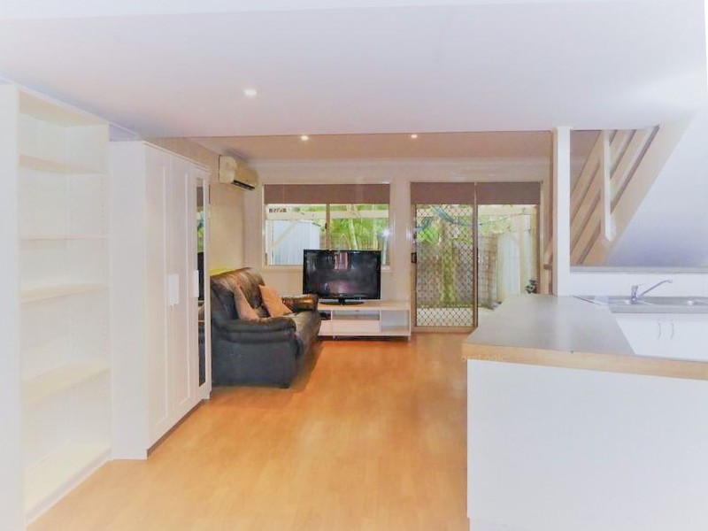 15/81 Olsen Avenue, Labrador QLD 4215