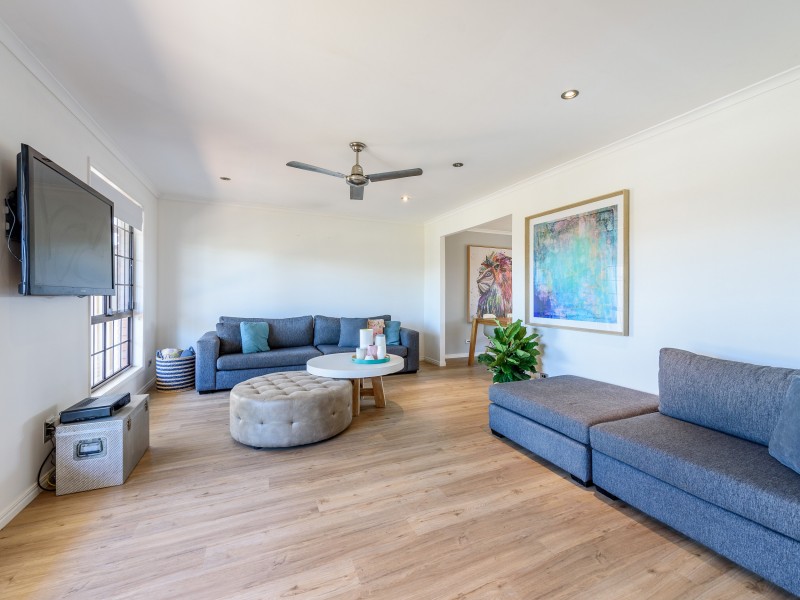 50 Ridgevale Drive, Helensvale QLD 4212