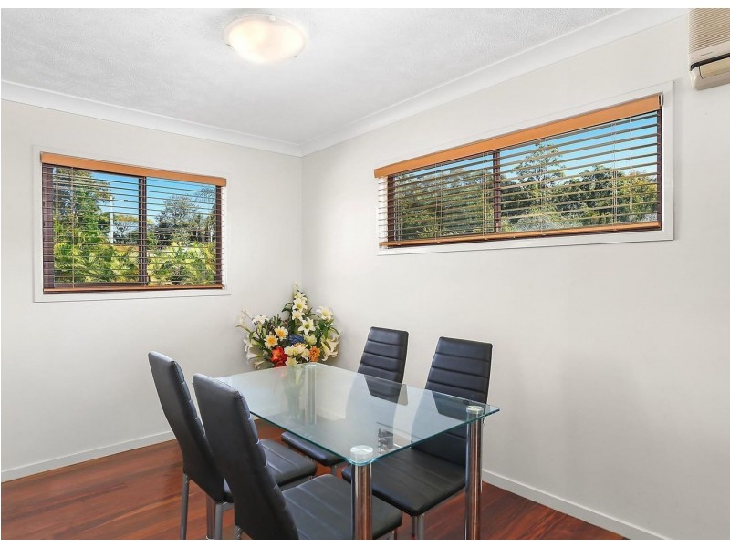 68 Kumbari Close, Southport QLD 4215