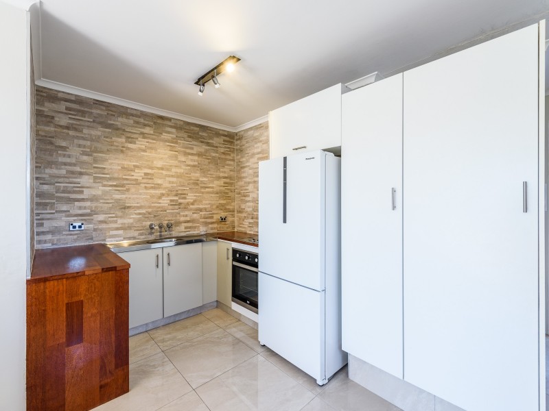 8/61 Frank Street, Labrador QLD 4215