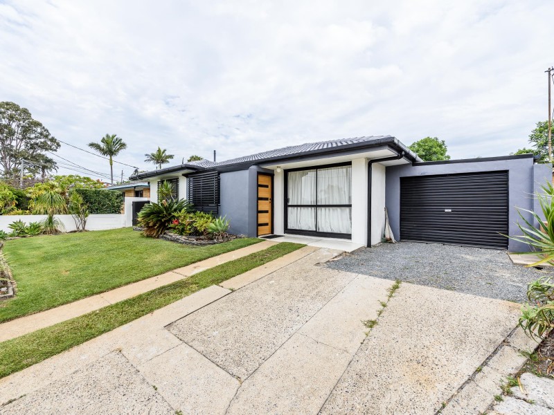 10 Willow Street, Biggera Waters QLD 4216