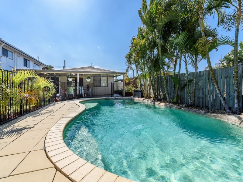 47 Mungera Street, Runaway Bay QLD 4216