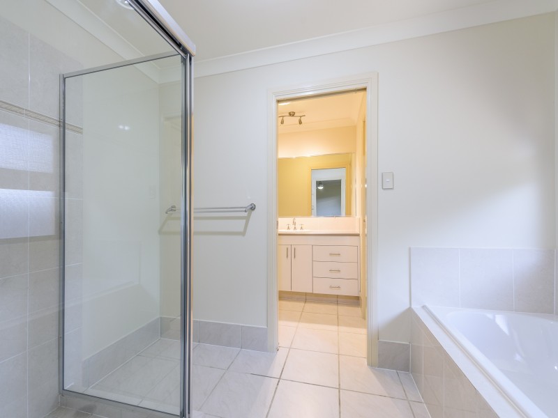 1 Yendys Lane, Coomera Waters QLD 4209