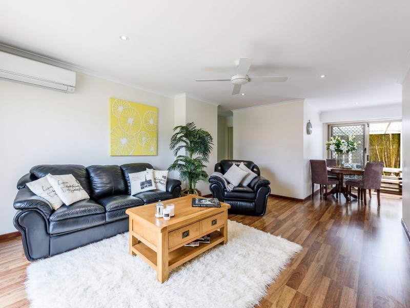 2/20 Illusion Court, Oxenford QLD 4210