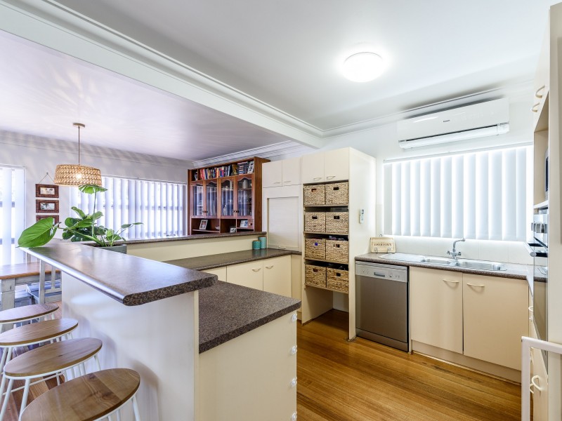 45 Central Street, Labrador QLD 4215