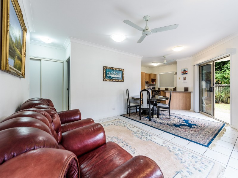 2/21 Hellman Street, Molendinar QLD 4214