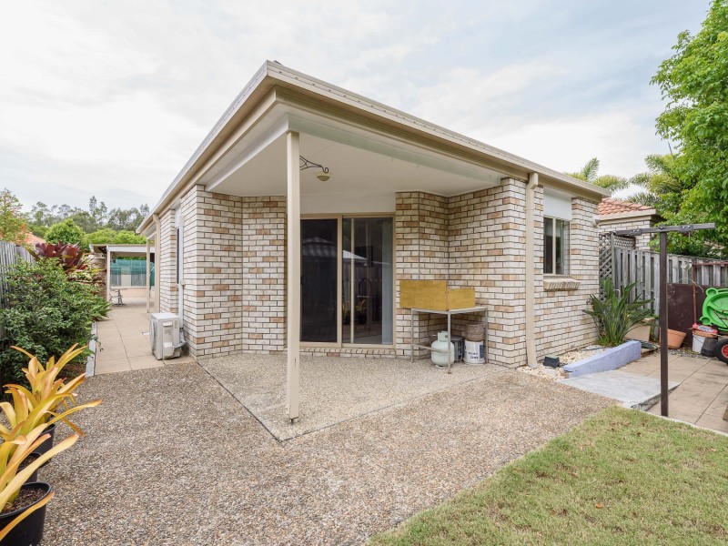 2/21 Hellman Street, Molendinar QLD 4214