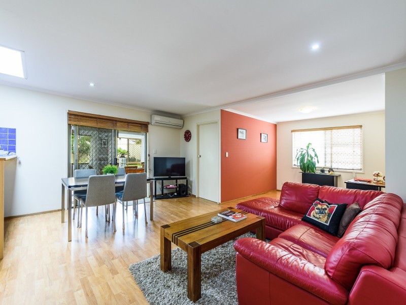 4 Pampas Court, Hollywell QLD 4216