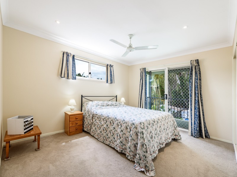 15 Tallara Street, Coombabah QLD 4216