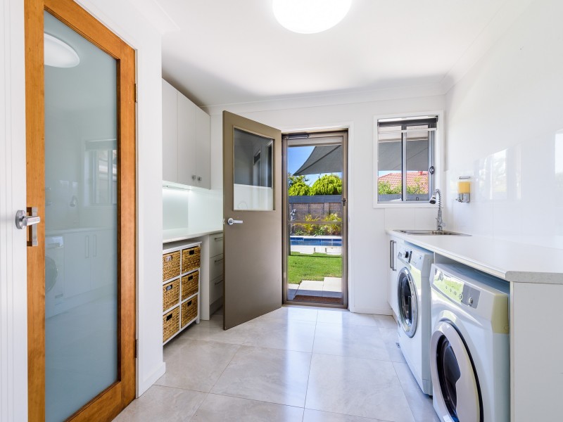 1 Primrose Court, Hollywell QLD 4216