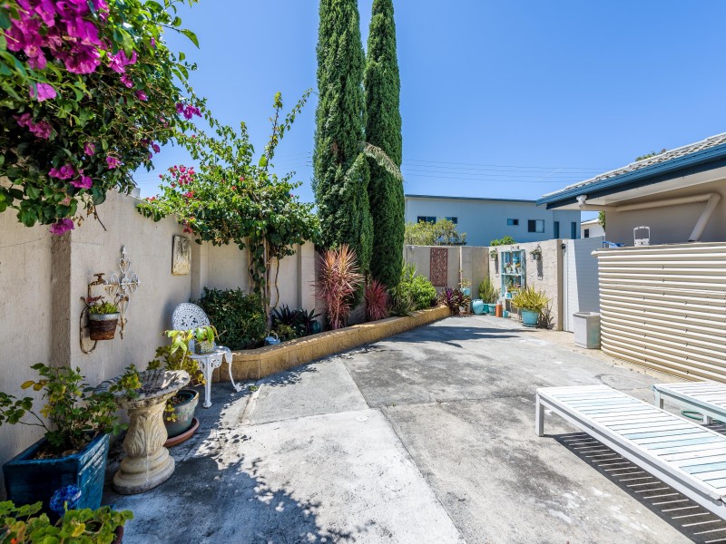 1/18 Holly Avenue, Hollywell QLD 4216