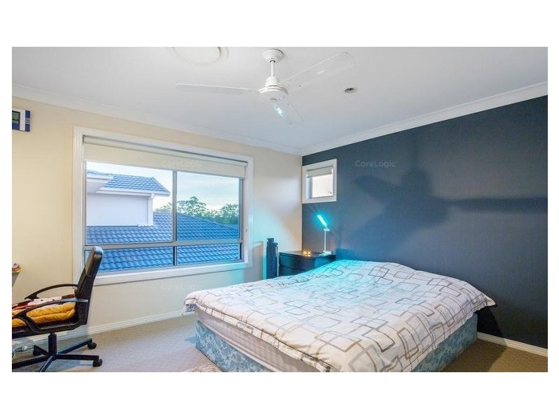 7 Zane Street, Molendinar QLD 4214