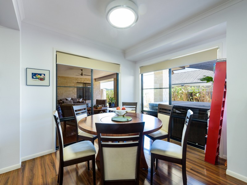 51 Hawkesbury Avenue, Pacific Pines QLD 4211