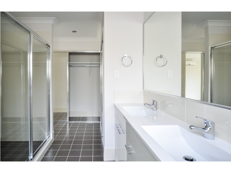 10 Nimbus Court, Coomera QLD 4209