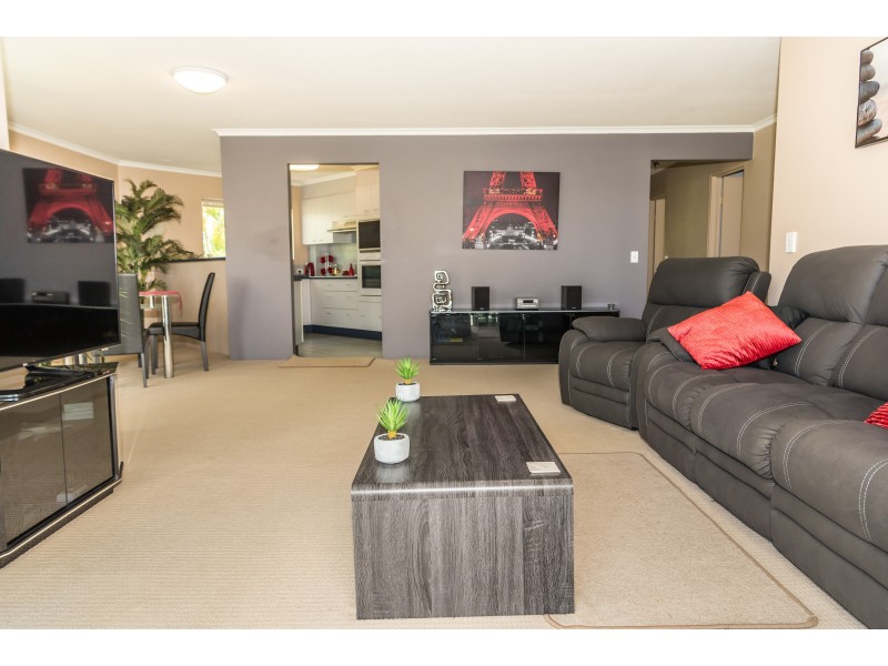 10/75 Morala Avenue, Runaway Bay QLD 4216