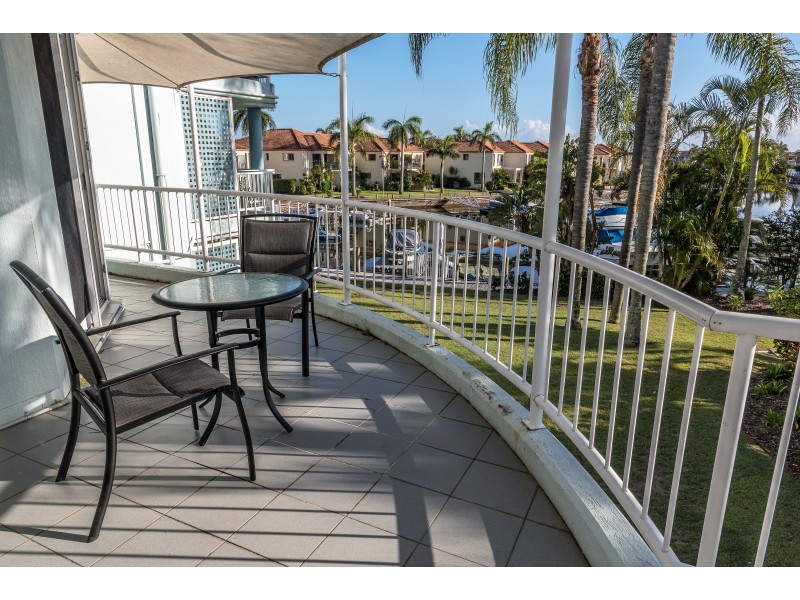 10/75 Morala Avenue, Runaway Bay QLD 4216