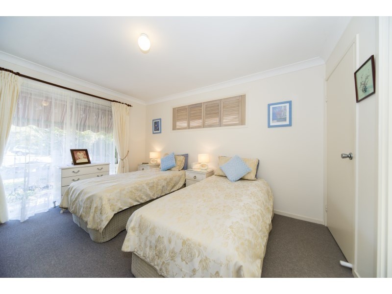 1/4 Becca Court, Arundel QLD 4214