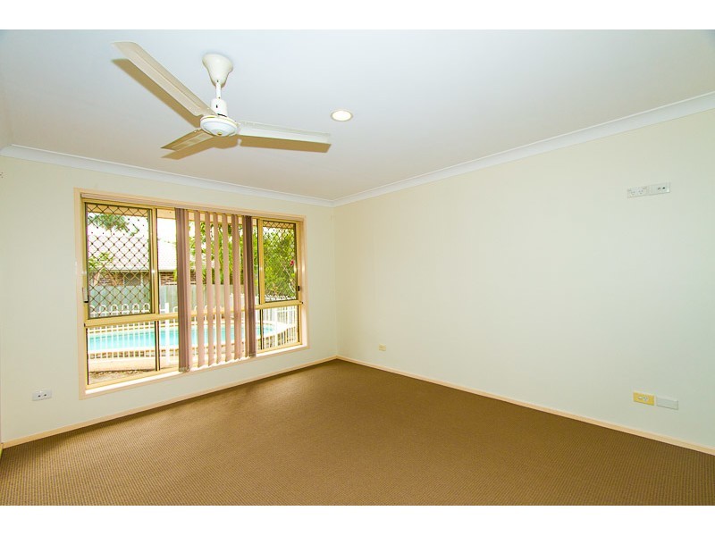 77 Henry Cotton Drive, Parkwood QLD 4214