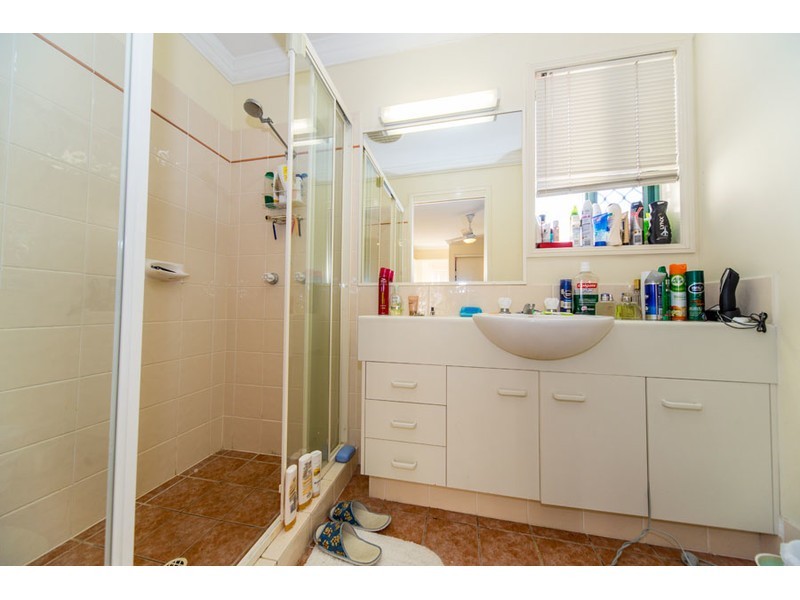 7/222 Central Street, Labrador QLD 4215