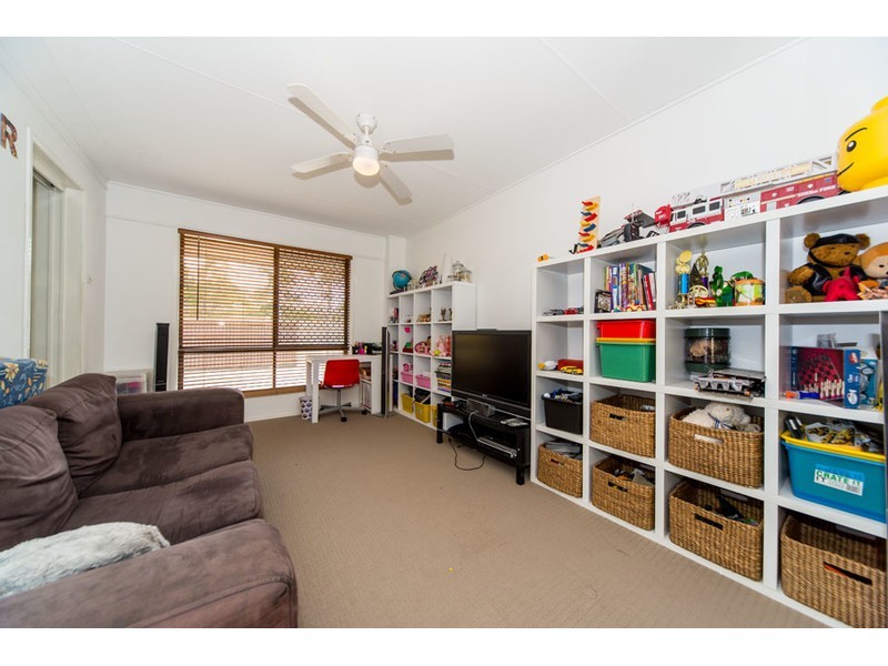 87 Wardoo Street, Southport QLD 4215