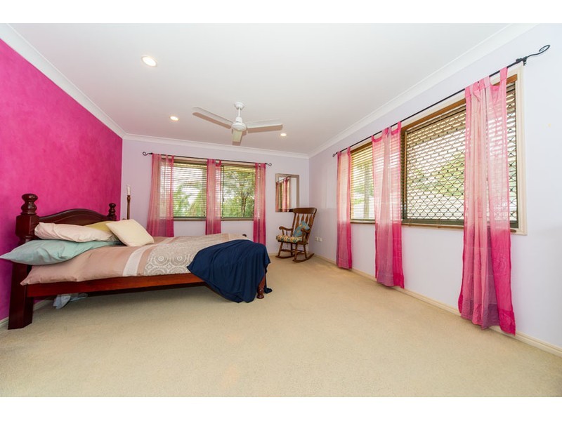 2/8 Billington Street, Labrador QLD 4215