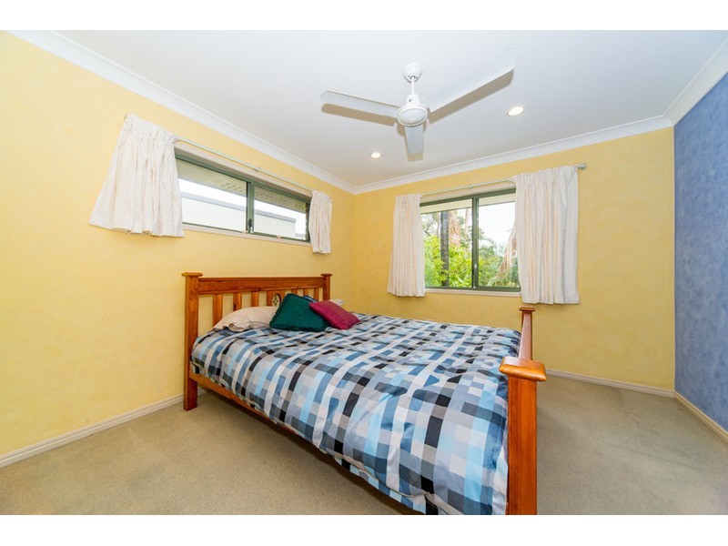 2/8 Billington Street, Labrador QLD 4215