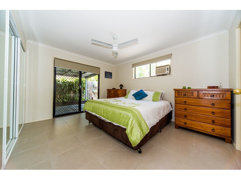 16 Drysdale Lane, Parkwood QLD 4214