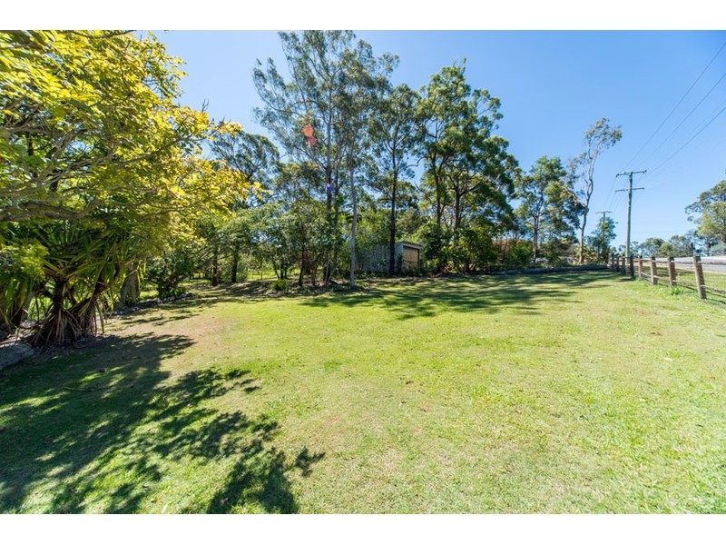 1 Woodlands Way, Parkwood QLD 4214