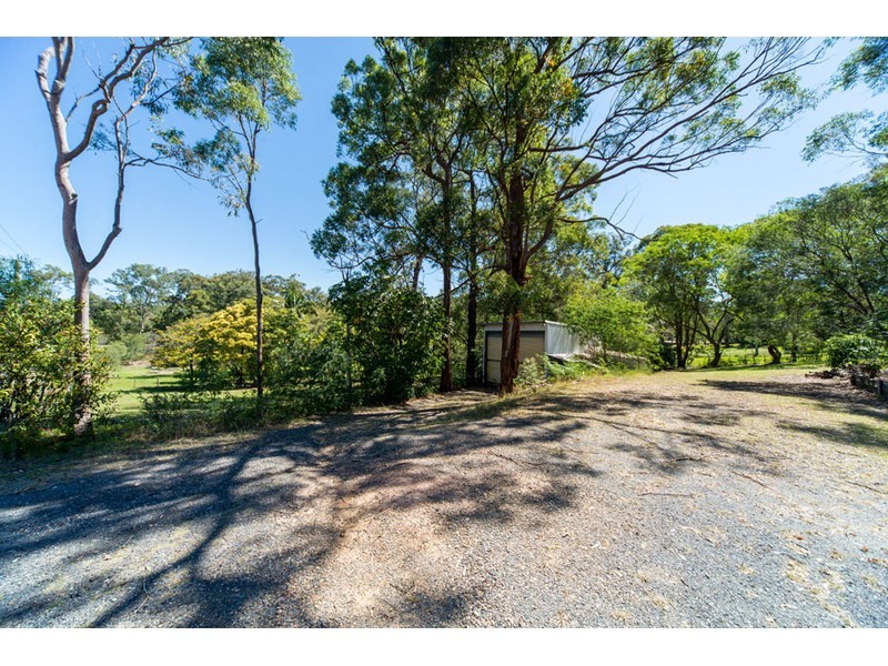 1 Woodlands Way, Parkwood QLD 4214