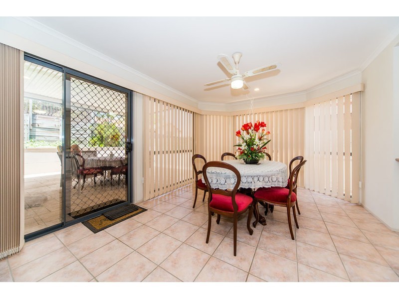 4 West Mountain Court, Parkwood QLD 4214