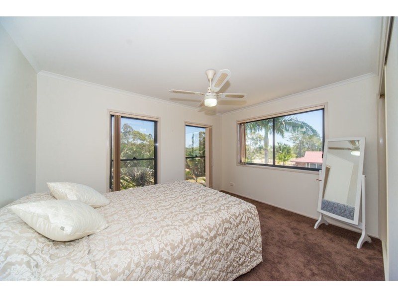 4 West Mountain Court, Parkwood QLD 4214