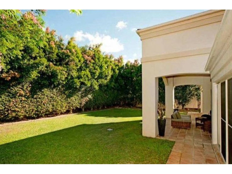 1605 Rosebank Way West, Hope Island QLD 4212