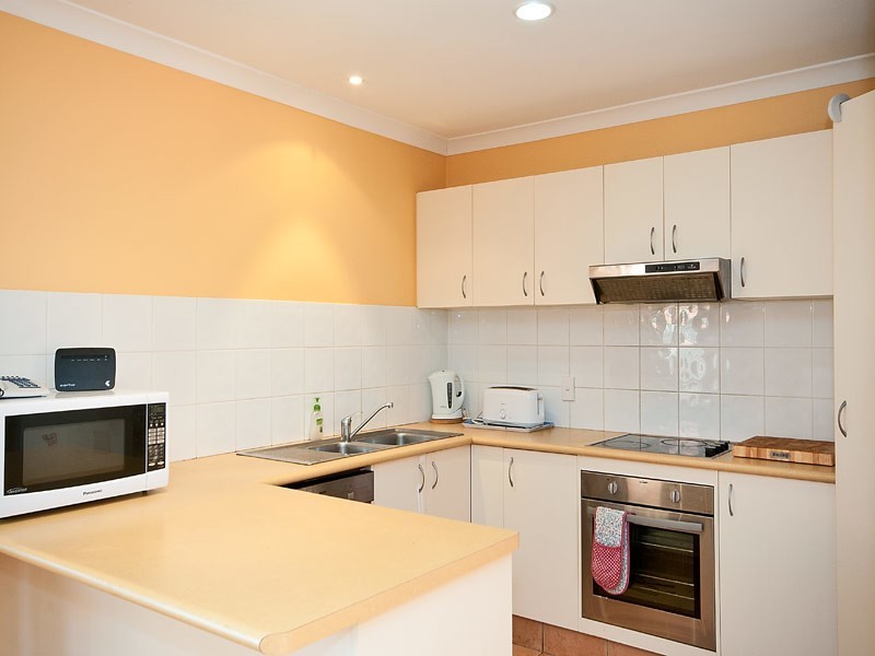 41 Tiger Drive, Arundel QLD 4214