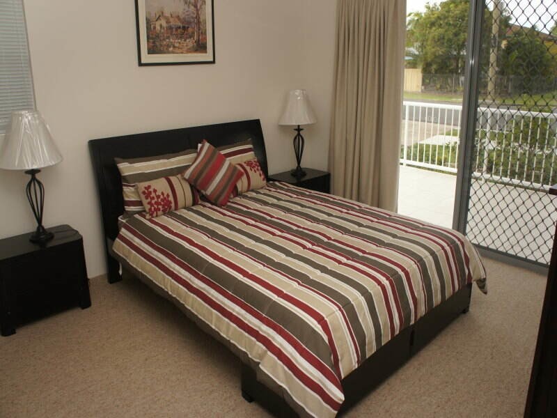 8/10 Ahern Street, Labrador QLD 4215