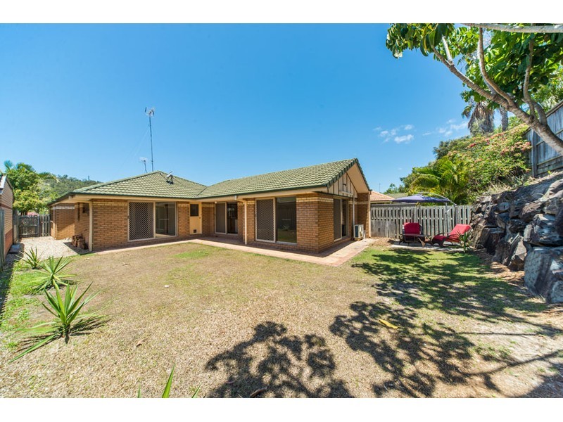16 Strathalbyn Court, Parkwood QLD 4214