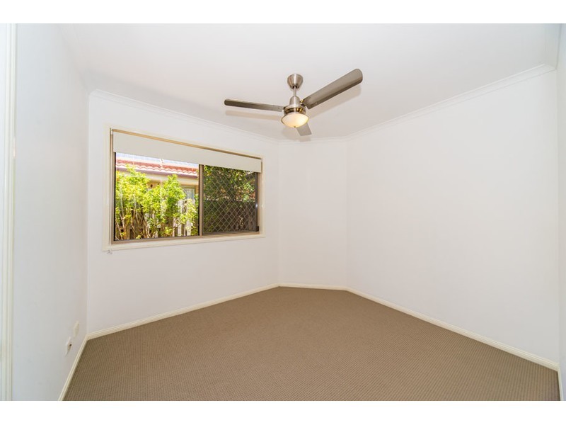 16 Strathalbyn Court, Parkwood QLD 4214