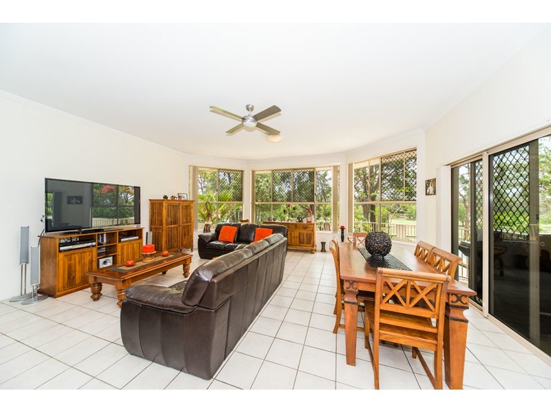 14 Ben Hogan Crescent, Parkwood QLD 4214