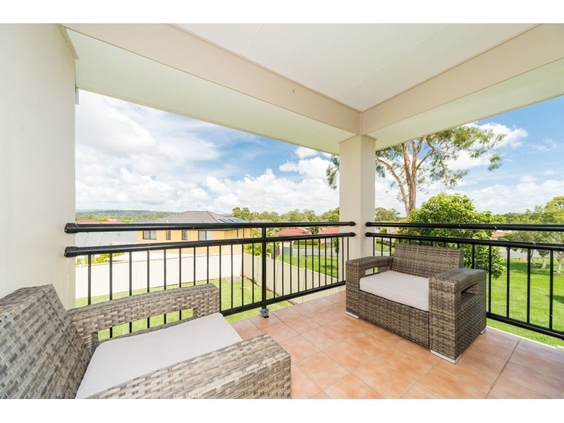 24 Respall Way, Arundel QLD 4214