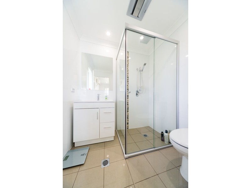 24 Respall Way, Arundel QLD 4214