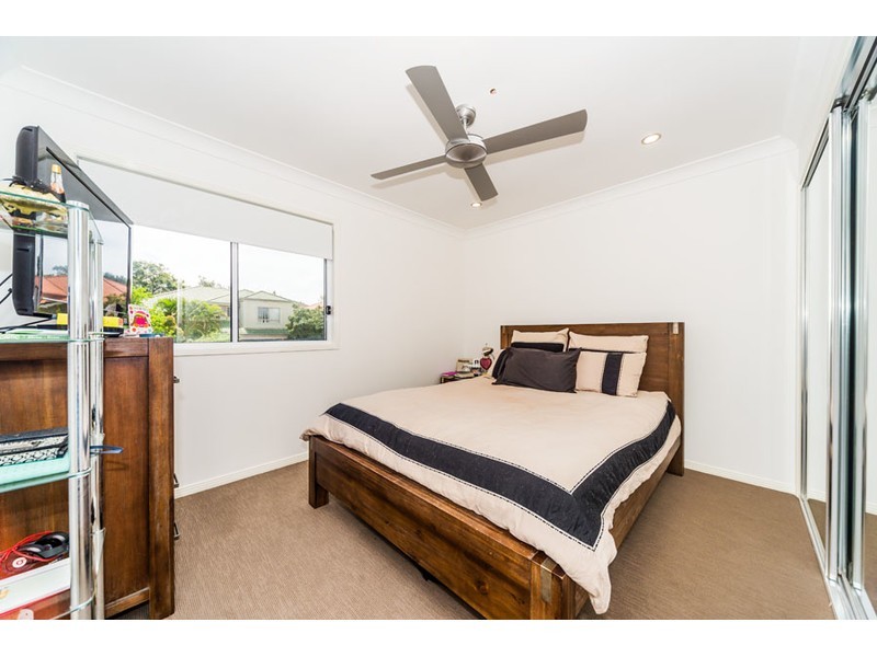 24 Respall Way, Arundel QLD 4214