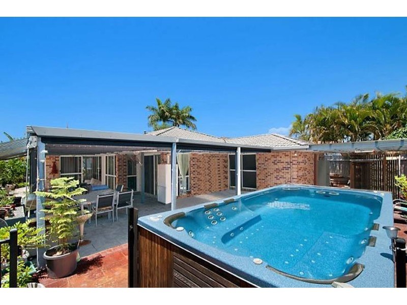 19 Inverness Way, Parkwood QLD 4214