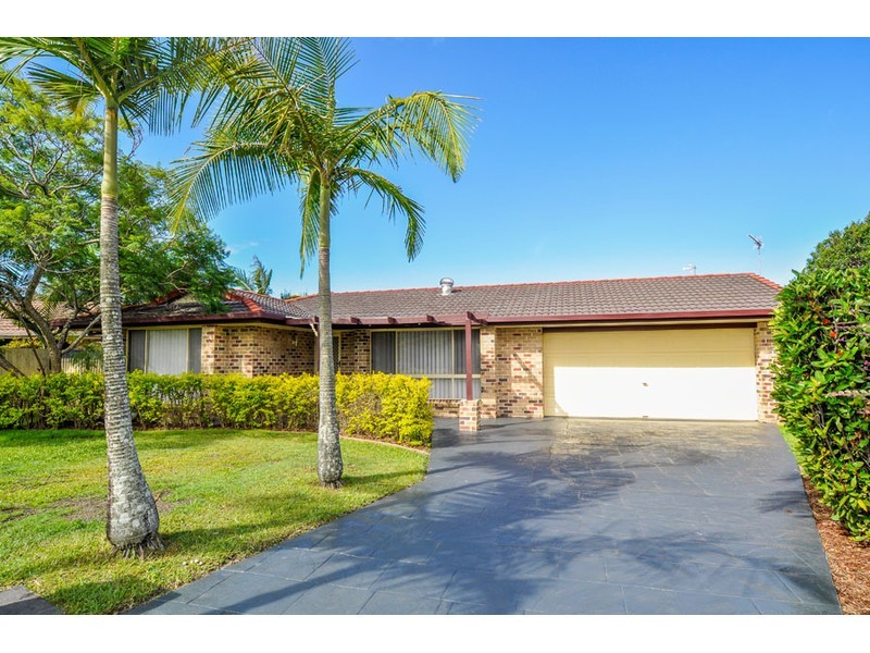 11 Sutton Court, Parkwood QLD 4214